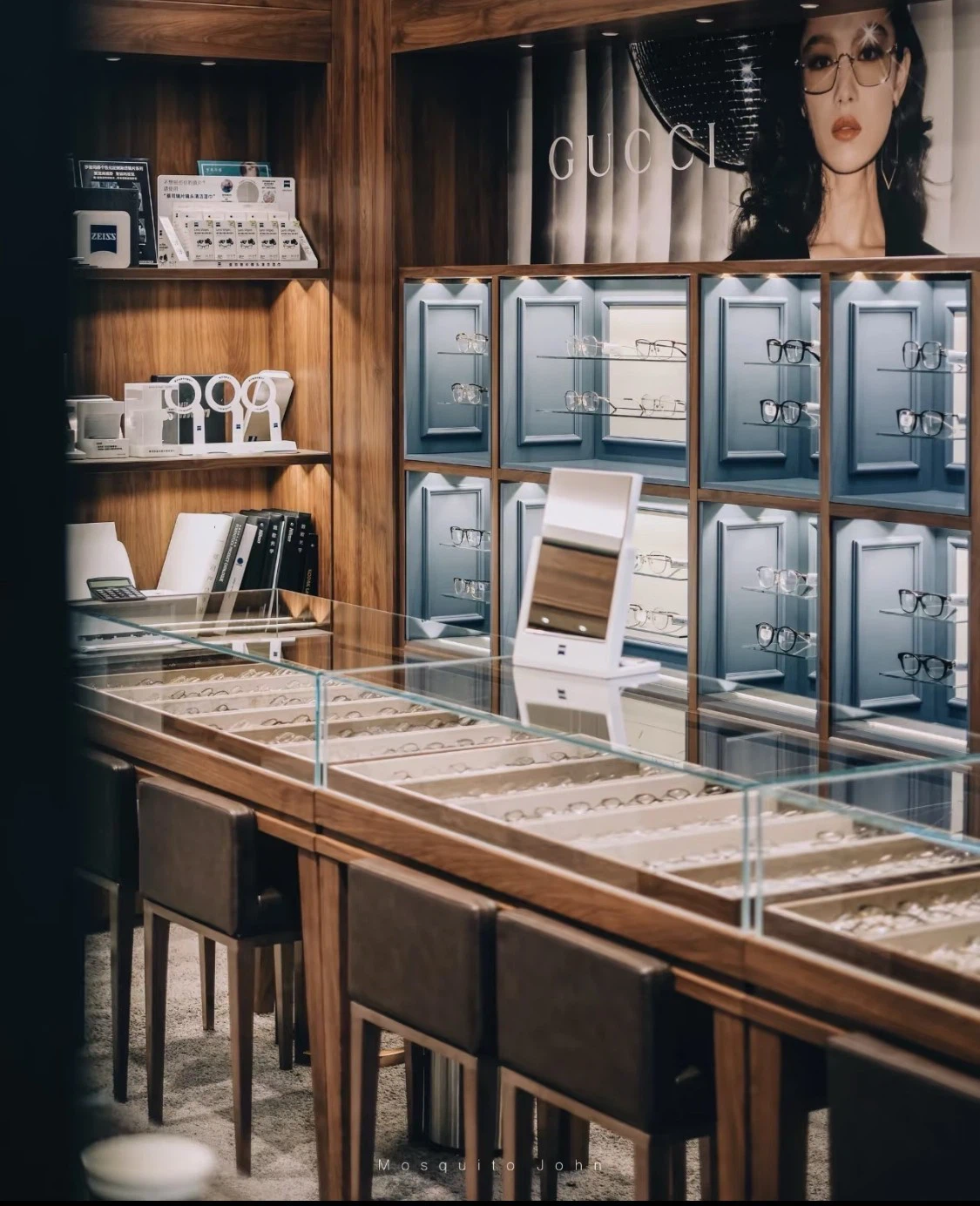 Sunglass Glass Display Cabinet Showcase Design