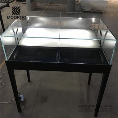 Ý tưởng trưng bày đồng hồ bằng kính